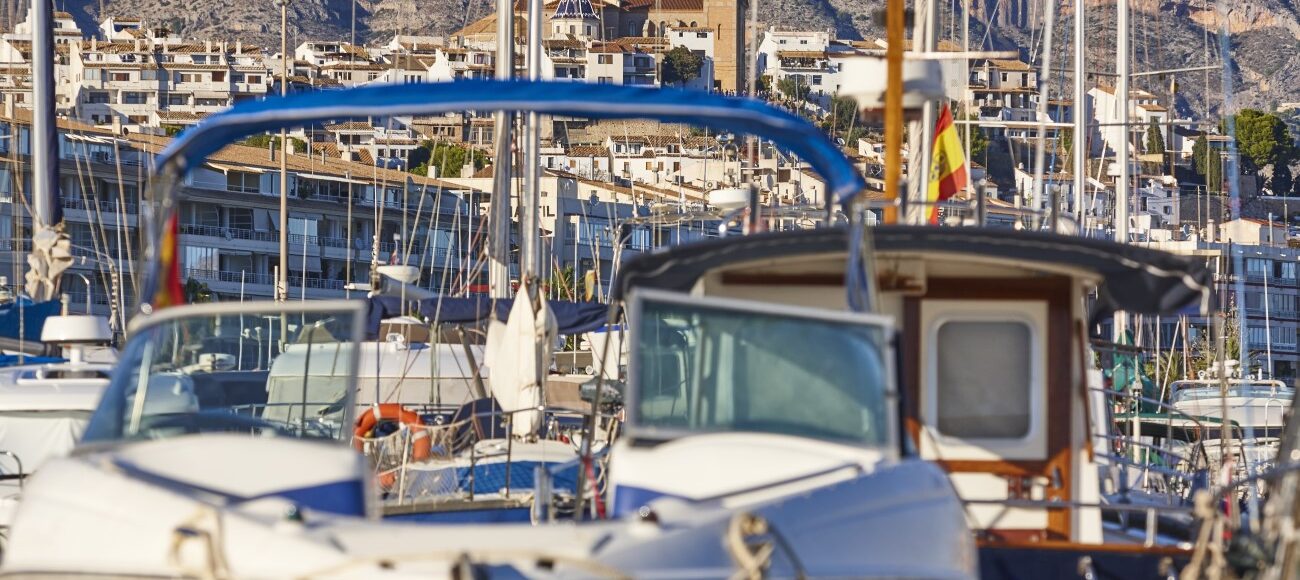barcos con patrón para alquilar