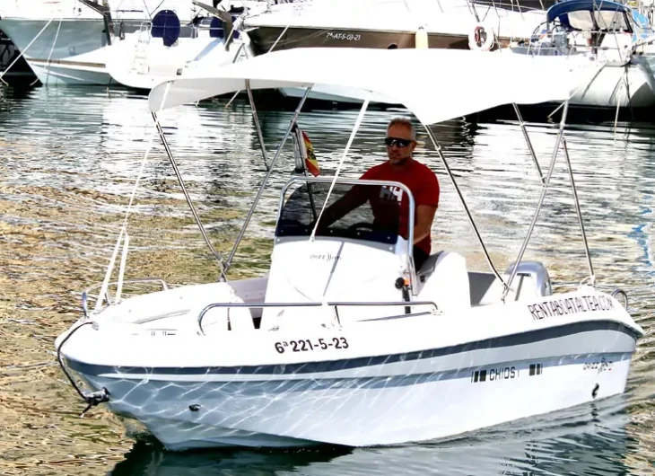 alquiler-banco-sin-licencia altea