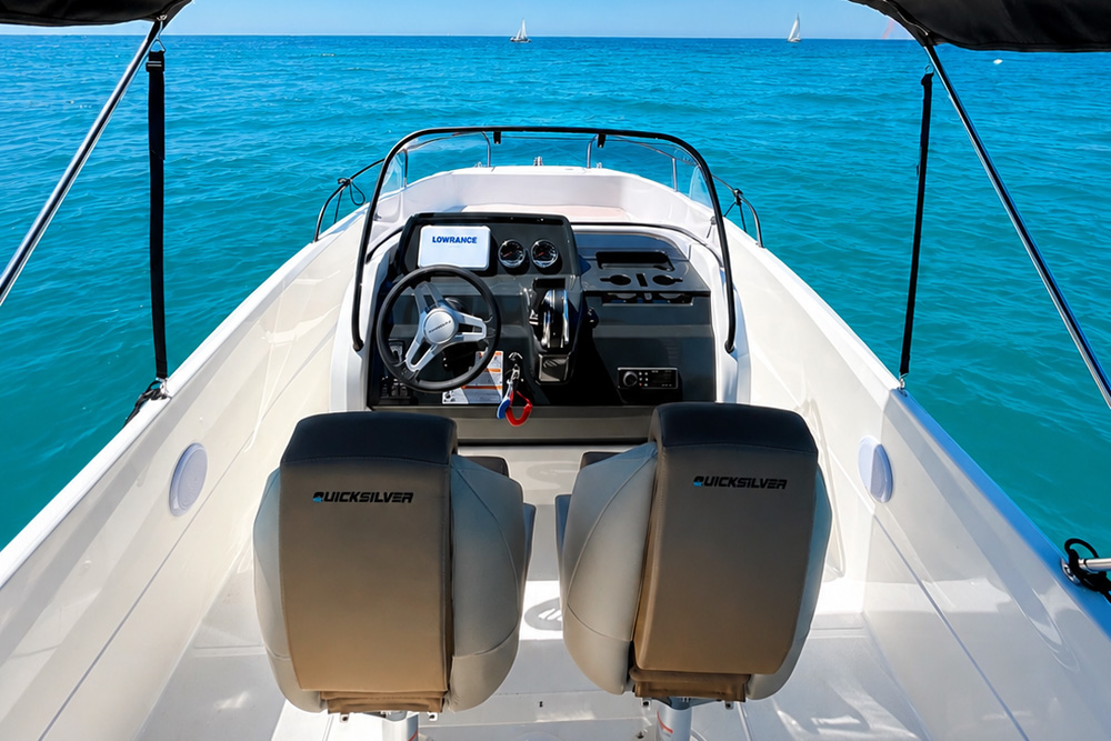 Aalquiler barco quicksilver-605-merche con licencia en Altea y Calpe Aalquiler barco quicksilver-605-merche con licencia en Altea y Calpe