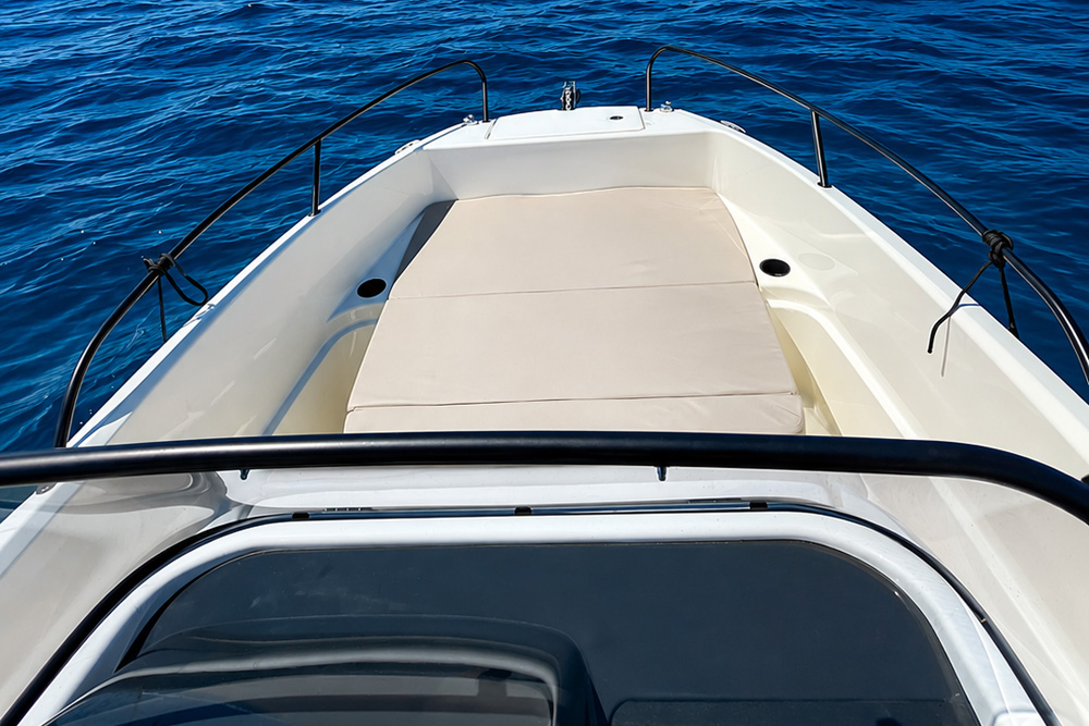Aalquiler barco quicksilver-605-merche con licencia en Altea y Calpe Aalquiler barco quicksilver-605-merche con licencia en Altea y Calpe