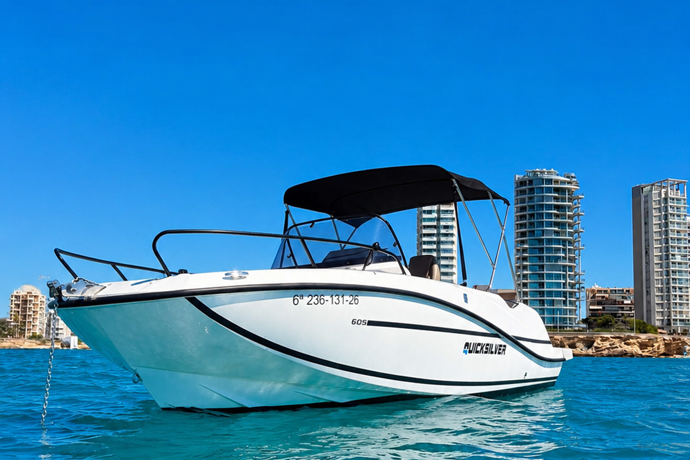 Aalquiler barco quicksilver-605-merche con licencia en Altea y Calpe Aalquiler barco quicksilver-605-merche con licencia en Altea y Calpe